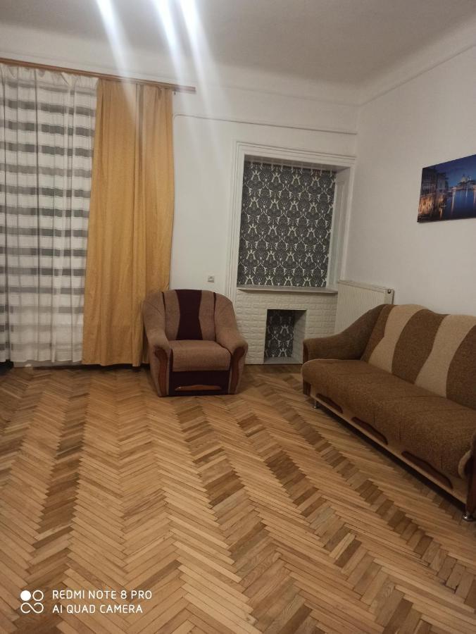 Apartament On Franka Street Apartment Lviv Exterior photo